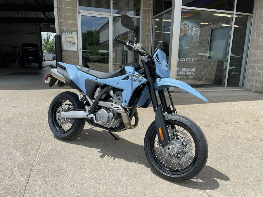 2025 Suzuki DR-Z4SM