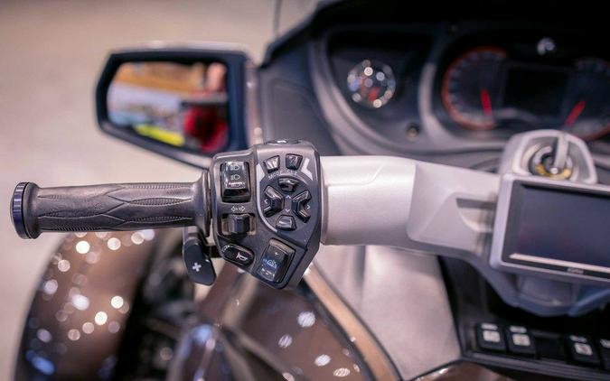 2012 Can-Am® Spyder® RT Limited SE5