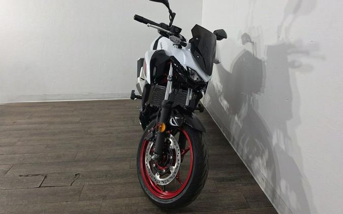 2026 Kawasaki Z500 SE ABS