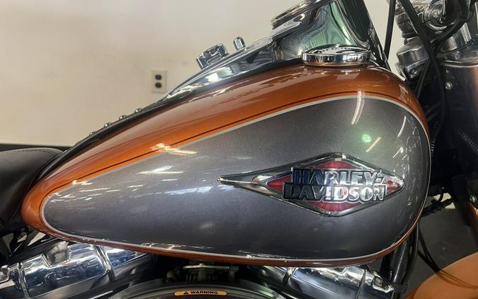 2015 Harley-Davidson Heritage Softail Classic TT Amber Whiskey/Charcoa FLSTC