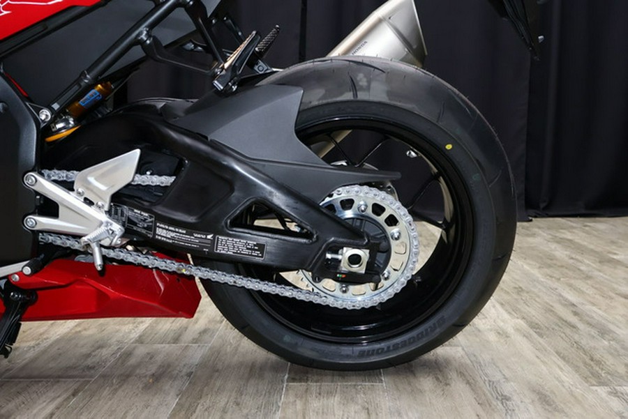 2025 Honda CBR1000RR-R Fireblade SP