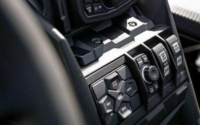 2026 Can-Am® Maverick X3 MAX DS Turbo Scandi Blue & Orange Crush