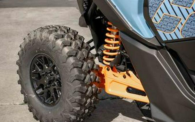 2026 Can-Am® Maverick X3 MAX DS Turbo Scandi Blue & Orange Crush
