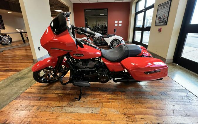 New 2026 Harley-Davidson Street Glide Grand American Touring Motorcycle For Sale Near Memphis, TN