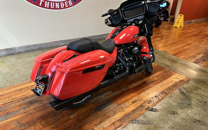 New 2026 Harley-Davidson Street Glide Grand American Touring Motorcycle For Sale Near Memphis, TN