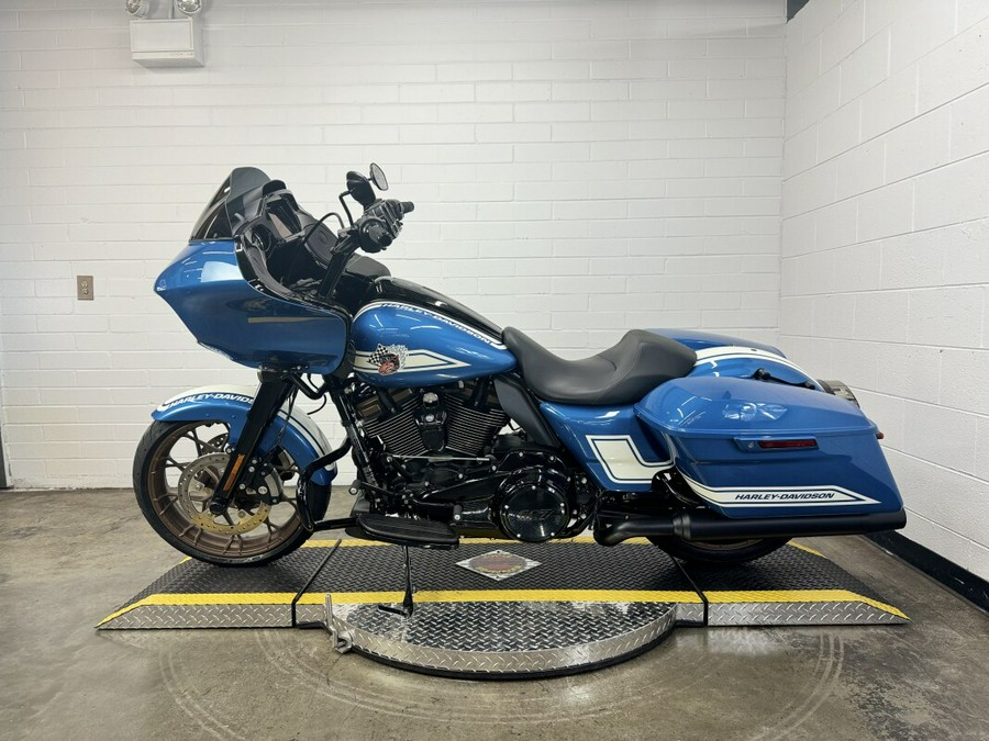 2023 Harley-Davidson Road Glide ST Fast Johnnie