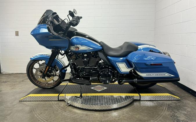 2023 Harley-Davidson Road Glide ST Fast Johnnie