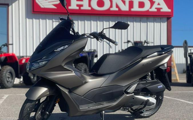 2023 Honda® PCX