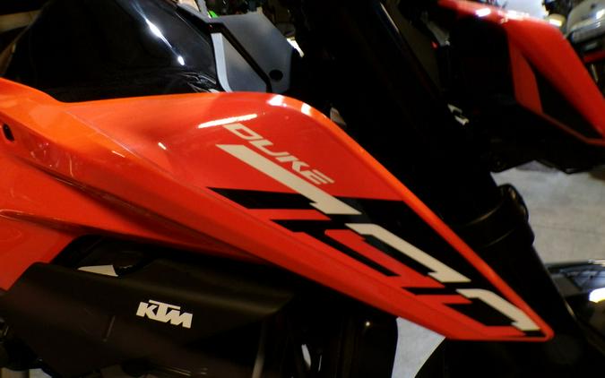 2024 KTM 790 Duke