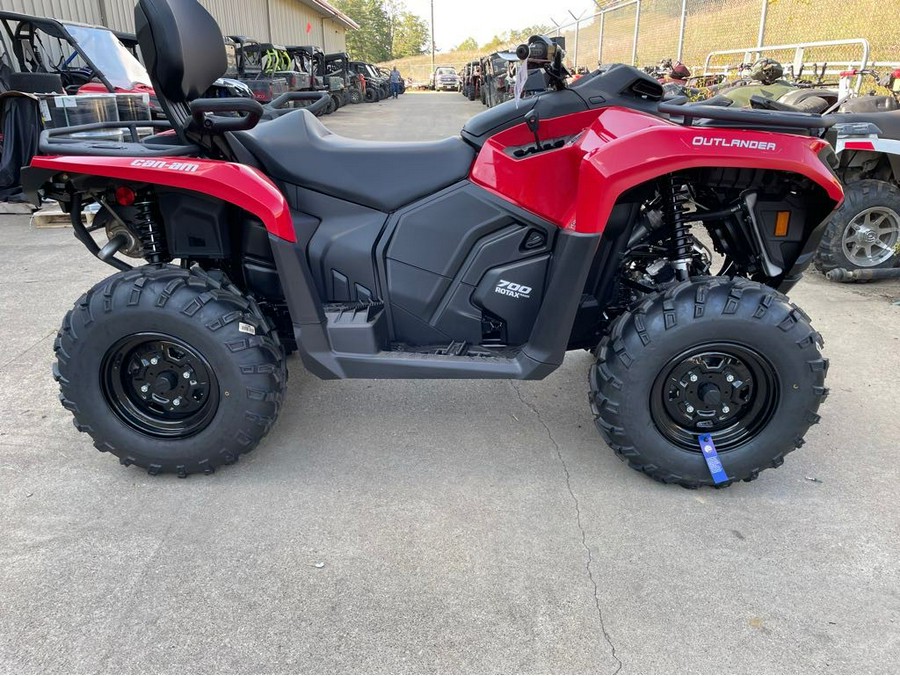 2023 Can-Am Outlander Max DPS 700