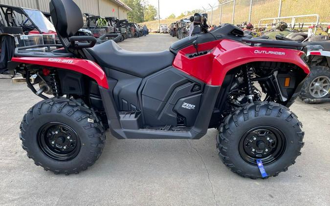 2023 Can-Am Outlander Max DPS 700