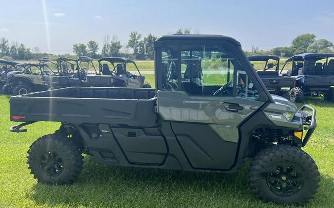 2023 Can-Am® Defender PRO Limited HD10