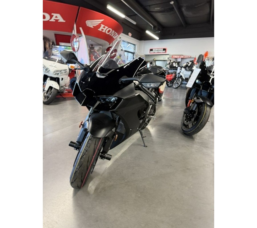 2025 Kawasaki Ninja ZX-10R KRT Edition