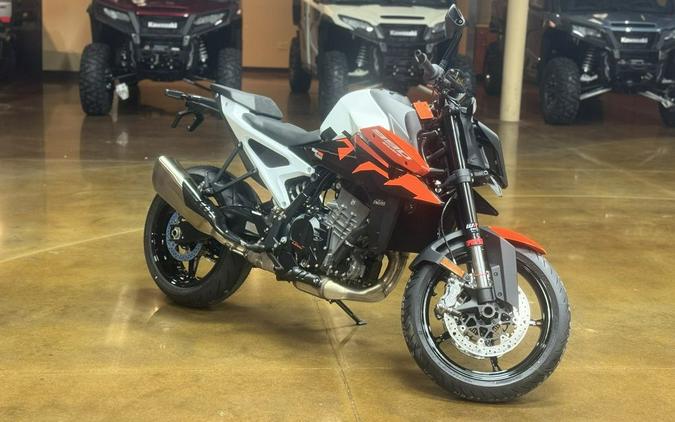 2027 KTM 990 Duke