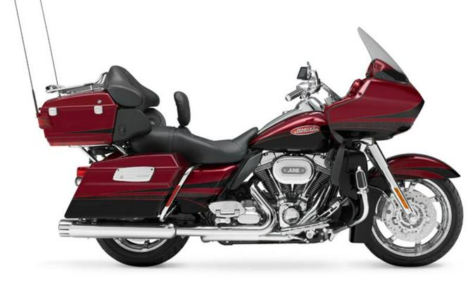 2011 Harley-Davidson® FLTRUSE - CVO™ Road Glide® Ultra