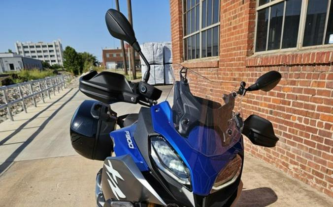 2023 BMW F 900 XR