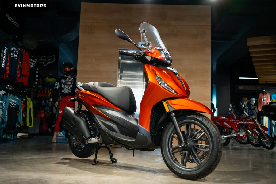 2023 Piaggio BV 400 HPE S