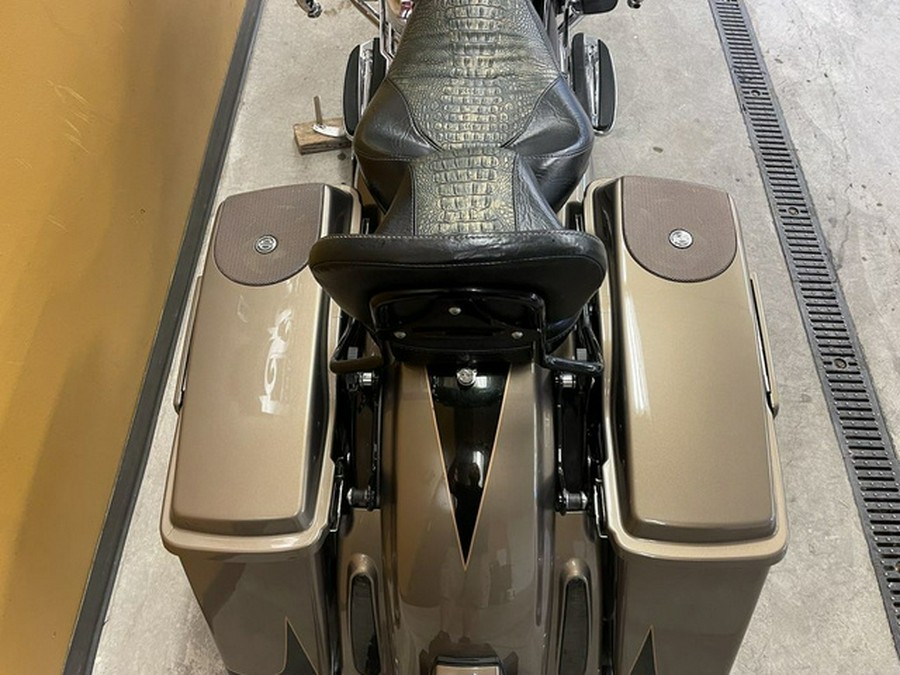 2013 Harley-Davidson FLTRXSE2 - CVO Road Glide Custom