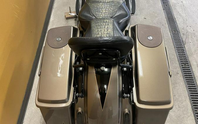 2013 Harley-Davidson FLTRXSE2 - CVO Road Glide Custom