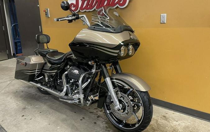 2013 Harley-Davidson FLTRXSE2 - CVO Road Glide Custom