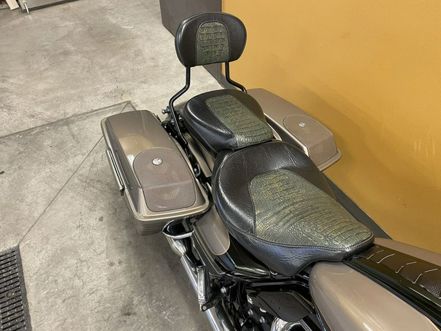 2013 Harley-Davidson FLTRXSE2 - CVO Road Glide Custom