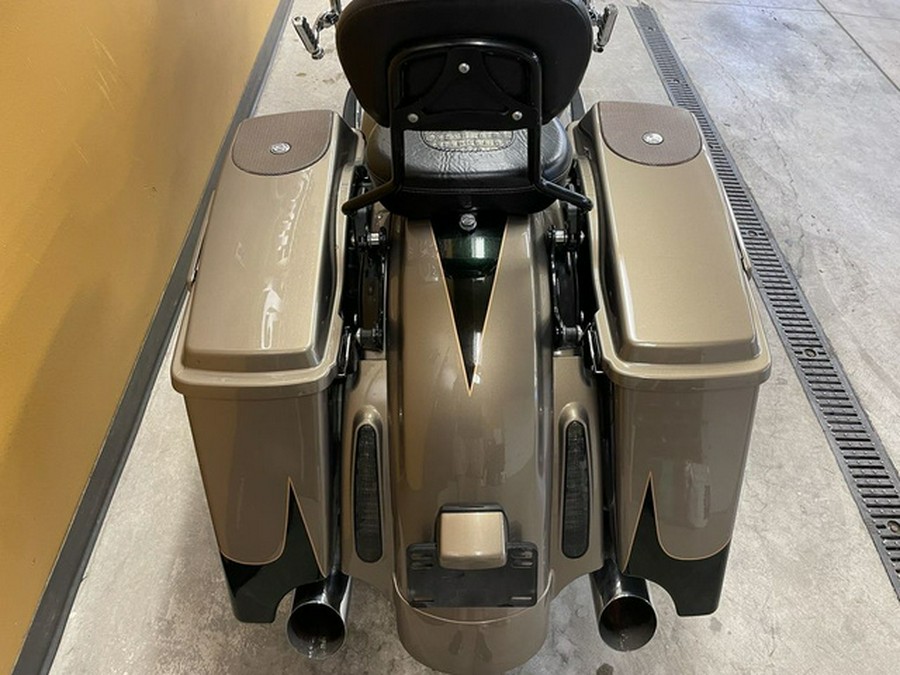 2013 Harley-Davidson FLTRXSE2 - CVO Road Glide Custom