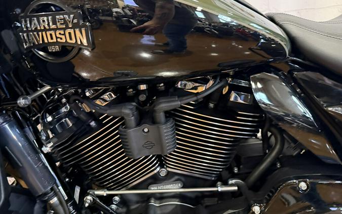 2026 Harley-Davidson® Road Glide Limited FLTRXL 0034612150 Olive Steel Metallic / Vivid Black