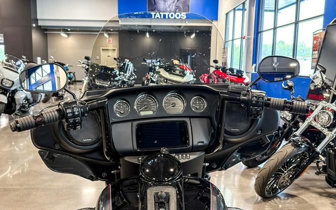 2025 Harley-Davidson FLHTCUTG - Tri Glide Ultra