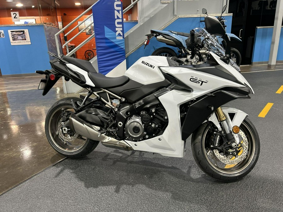 2026 Suzuki GSX-S1000GT+