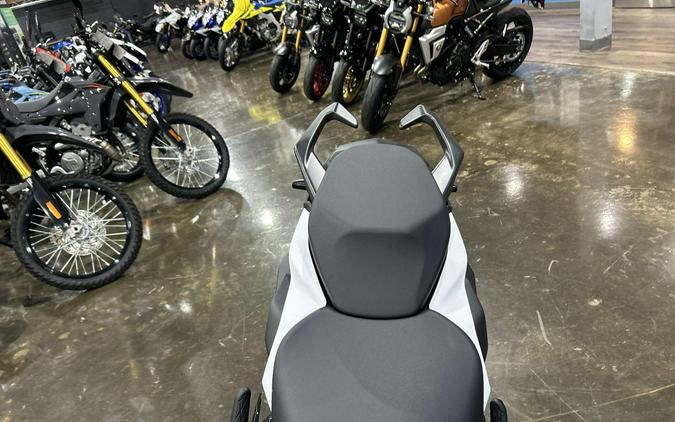2026 Suzuki GSX-S1000GT+
