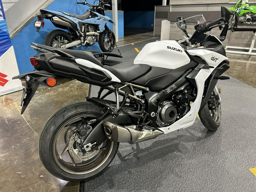 2026 Suzuki GSX-S1000GT+
