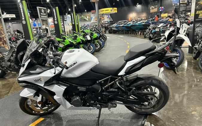 2026 Suzuki GSX-S1000GT+