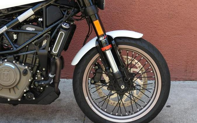 2023 Husqvarna® Vitpilen 401