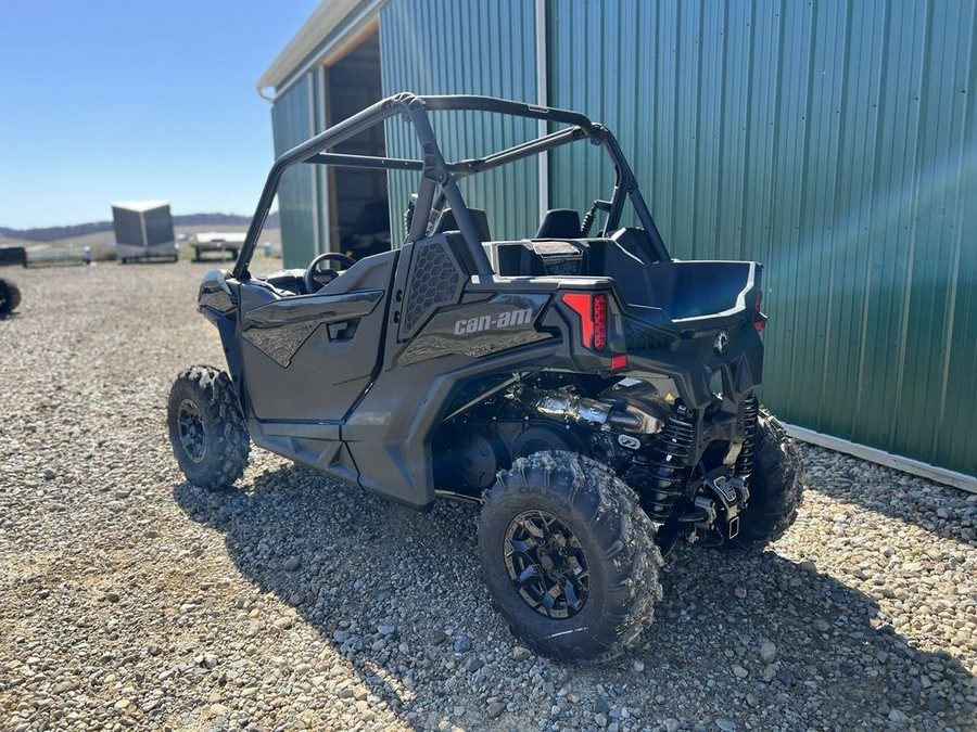 2025 Can-Am® Maverick Trail DPS 1000