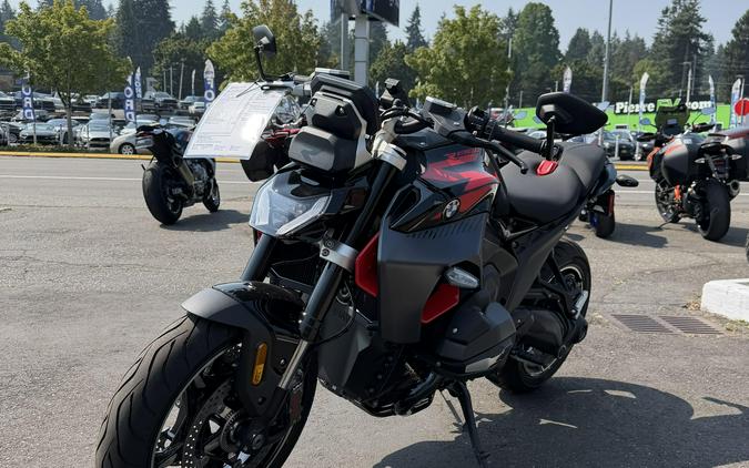 2026 BMW R 1300 R