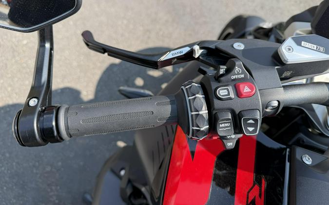 2026 BMW R 1300 R