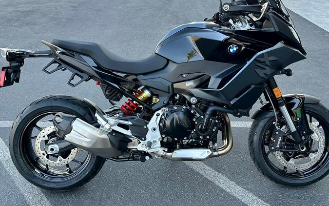 2023 BMW F 900 XR Triple Black