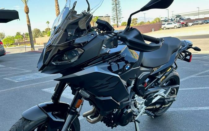 2023 BMW F 900 XR Triple Black