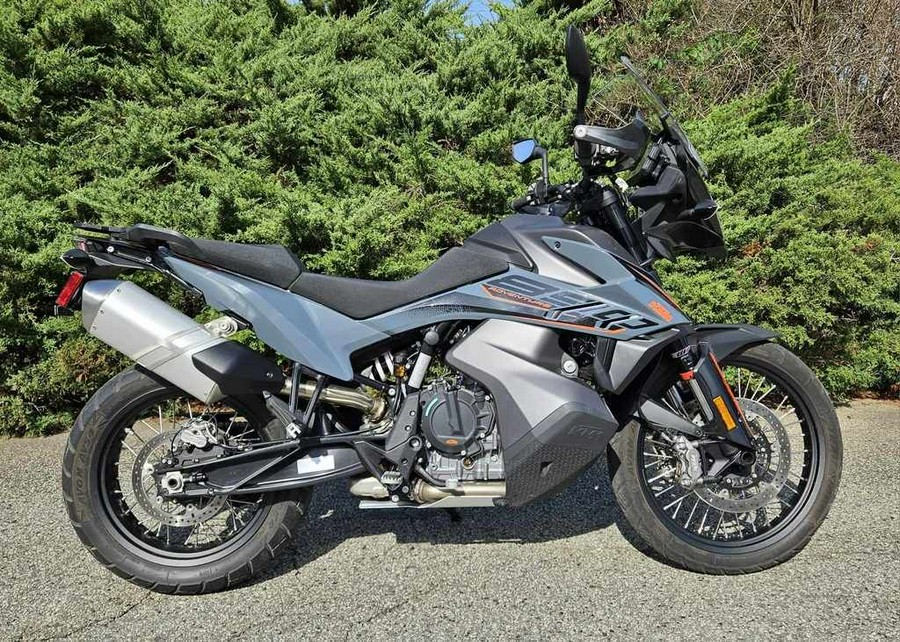 2022 KTM 890 Adventure