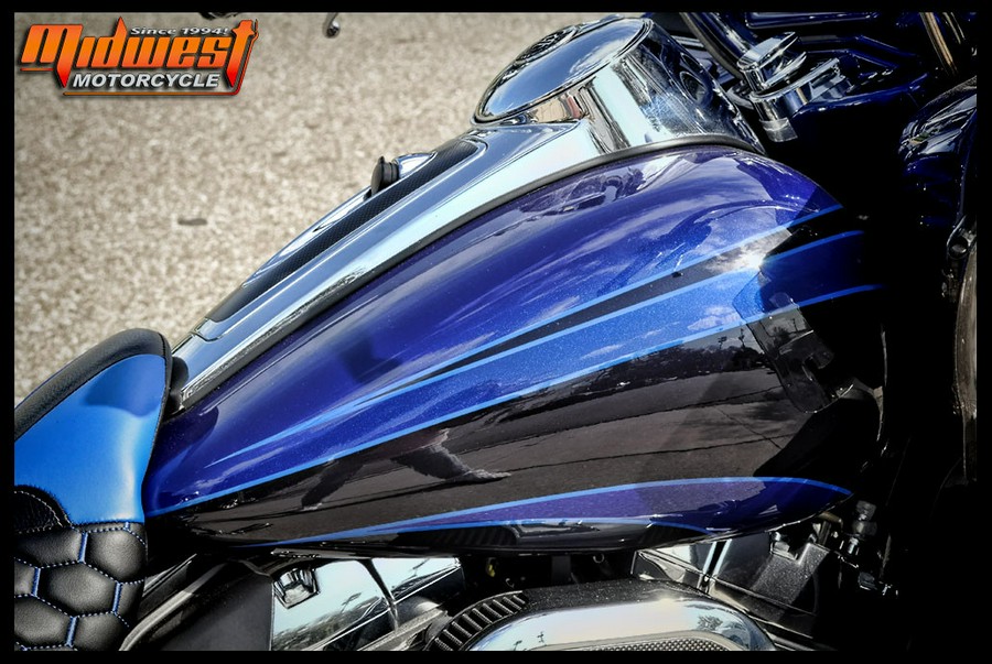 2015 Harley-Davidson® ROAD GLIDE ULTRA CVO