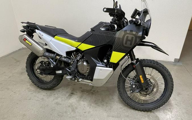 2022 Husqvarna® Norden 901