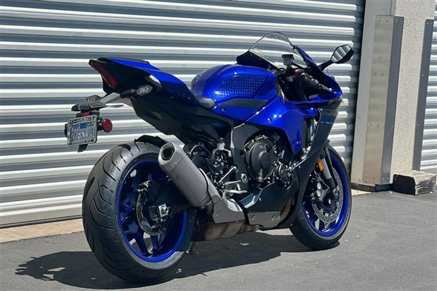 2023 Yamaha YZF-R1