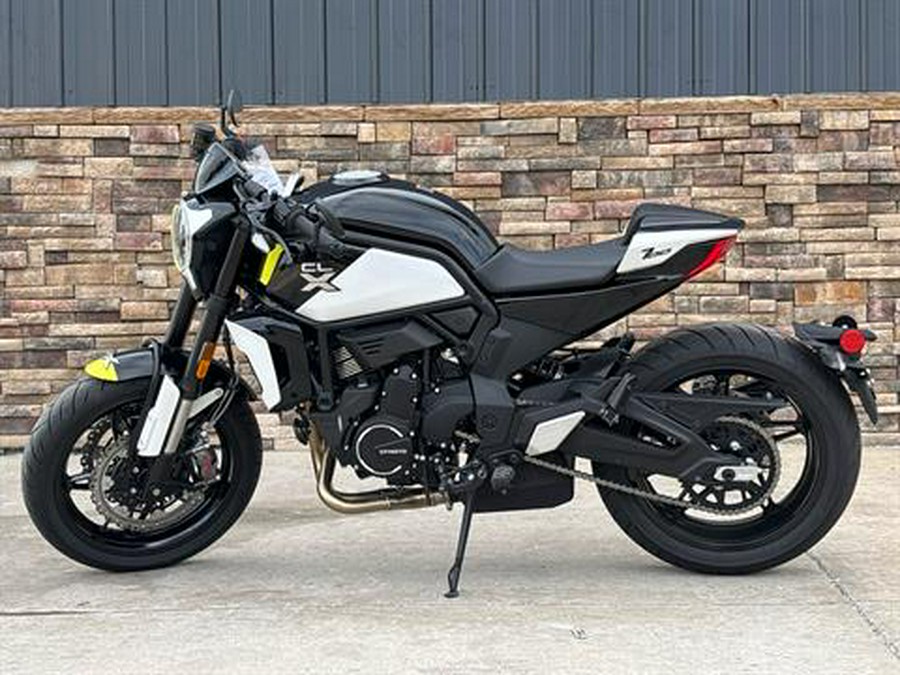 2024 CFMOTO 700CL-X Sport