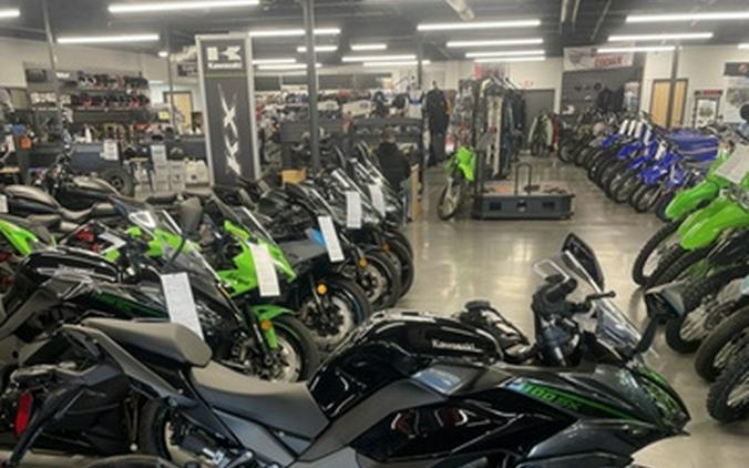 2025 Kawasaki Ninja 1100SX ABS