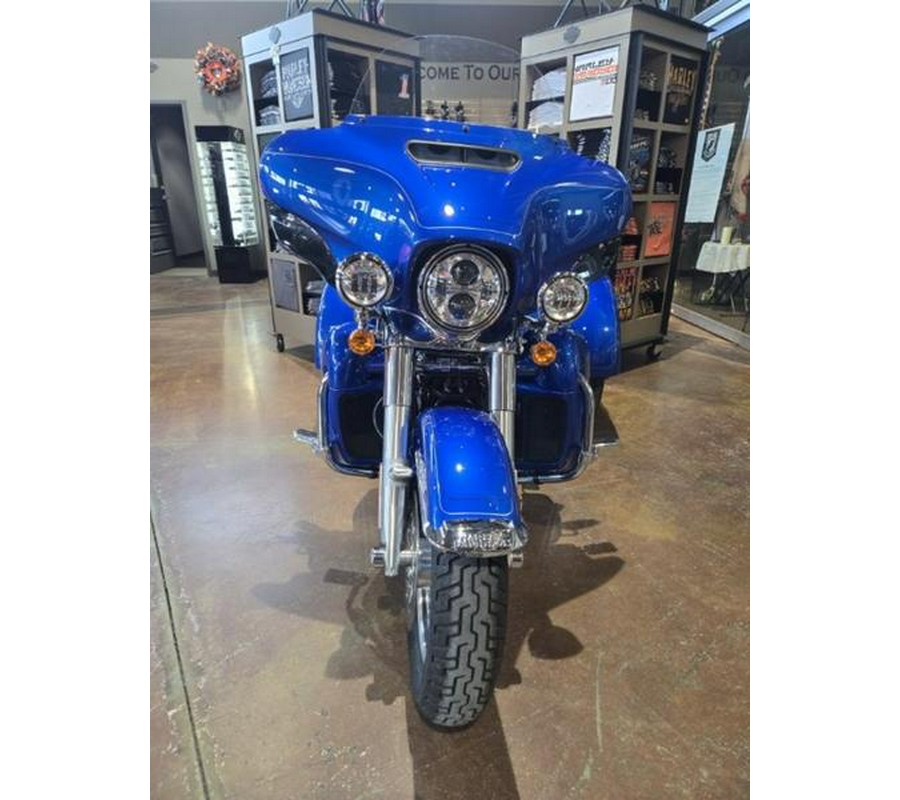 2024 Harley-Davidson® FLHTCUTG - Tri Glide® Ultra