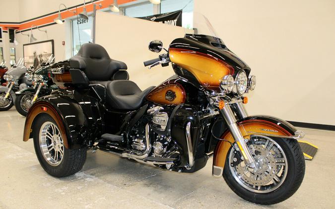 New 2024 Harley-Davidson Tri Glide Ultra FLHTCUTG Trike For Sale In Miami, Florida