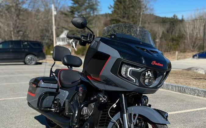 2022 Indian Motorcycle® Challenger® Elite Stealth Gray w/ Black Metallic & Indy Red Accents