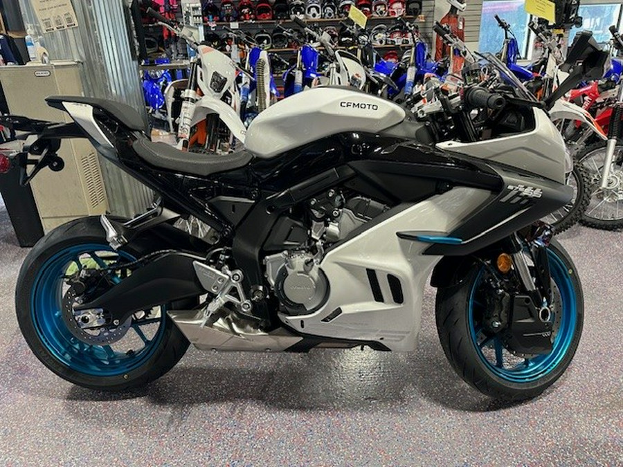 2026 675SS - CFMOTO
