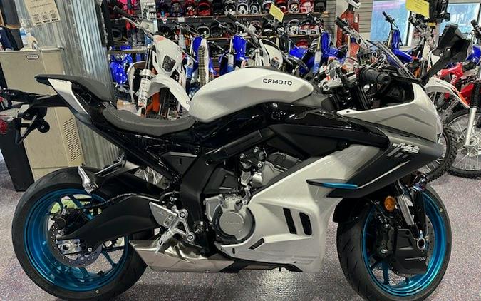 2026 675SS - CFMOTO