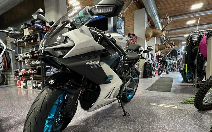 2026 675SS - CFMOTO
